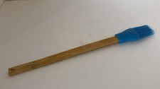 Pampered Chef Blue Silicone Basting Brush wit...