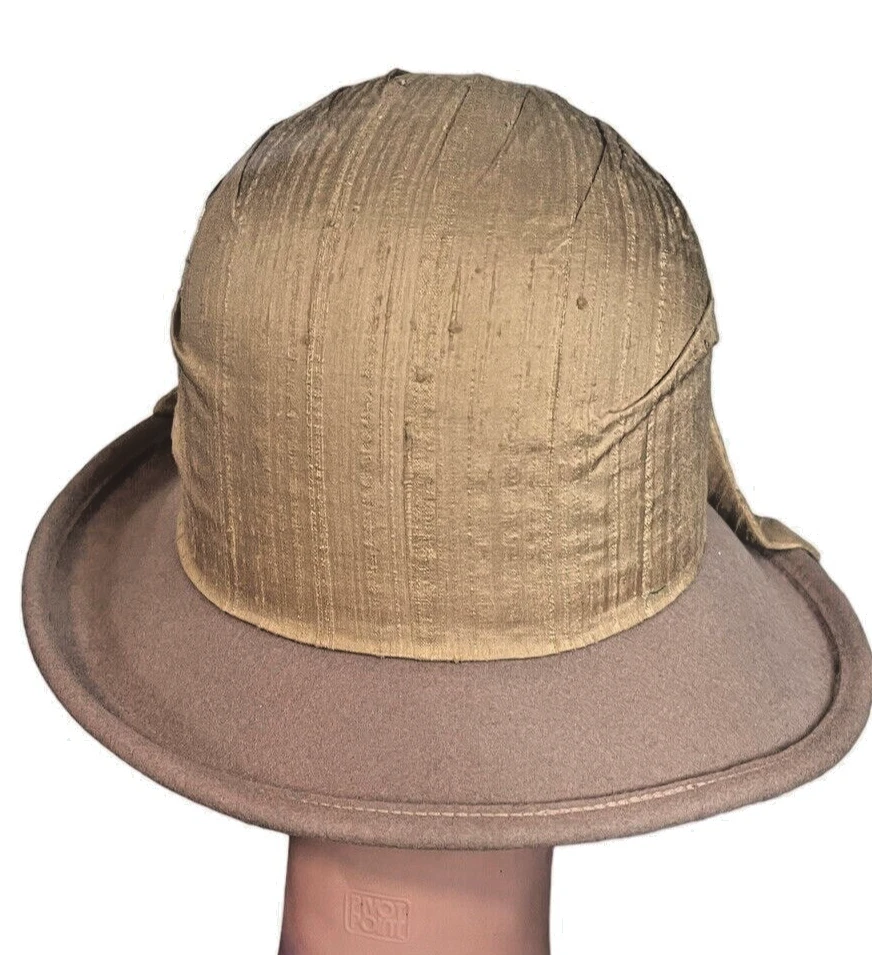 Sombrero Whittall & Shon Diseñador Derby/Iglesia Púrpura Ala Ancha con Lazo Foto 3 de 4