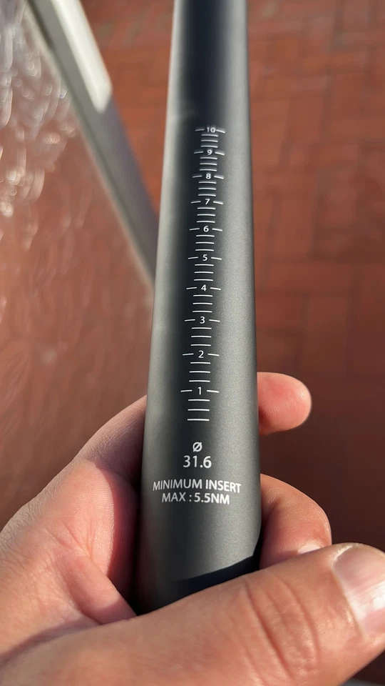 Ultralight Bicycle Seatpost UD Full Carbon Fiber Seat Post 25.4/27.2/30.9/31.6mm - Image 3 of 4