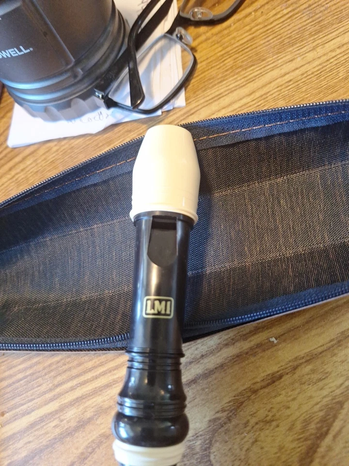 Vintage LMI Recorder Soprano Flute Whistle Recorder 650502B W/ Leather Case - Image 3 of 4