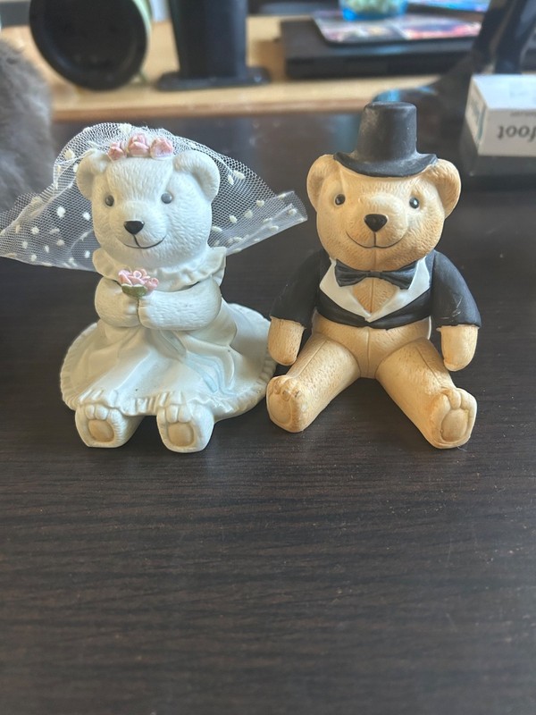 Vintage Wedding Bride & Groom Teddy Bears Figurine Russ Berrie Cake Topper