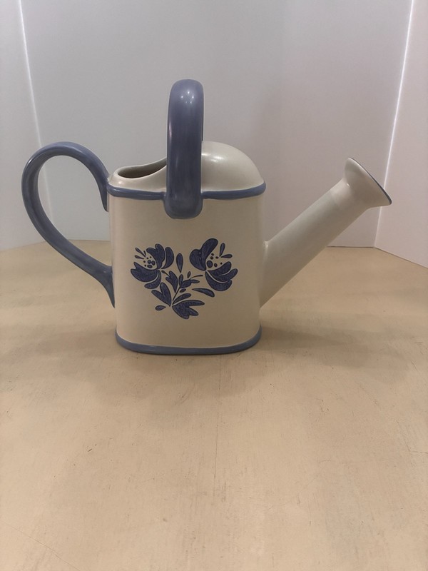 Pfaltzgraff Yorktowne Watering Can 9 /14" Tall