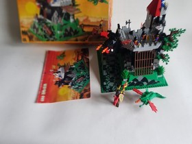 LEGO 6082 Fire Breathing Fortress Dragon Knights Castle incl box & instructions