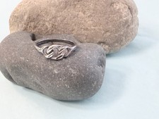 Lovely Sterling Silver Friendship Knot Ring Size 6