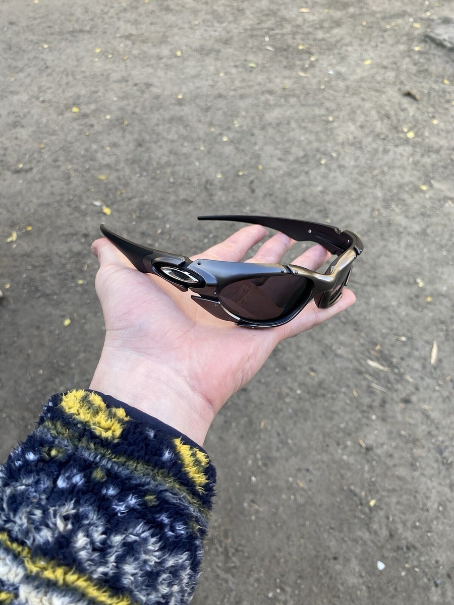 Oakley plate サングラス Travis Scott 着用 Sunglasses worn by Travis Scott (listed in order of
