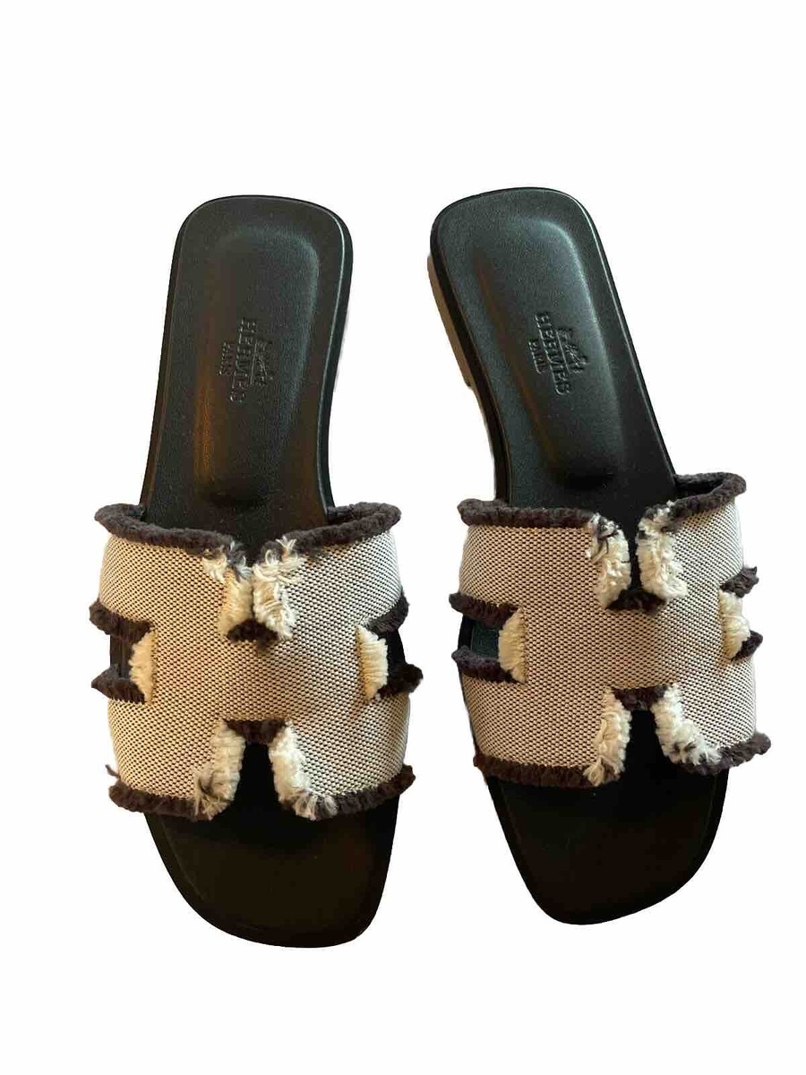 【デニム×フリンジが可愛い♪】 HERMES Sandales Oran フラット Hermes Oran Sandal Fringed Denim Slides Brown White 36.5 6.5