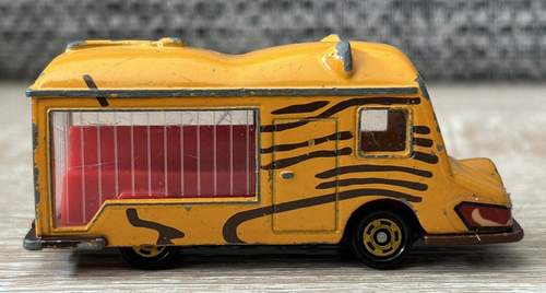 Vintage Tomica, No:26, Lion Bus, 1991 Die-Cast Model Truck - Picture 7 of 12