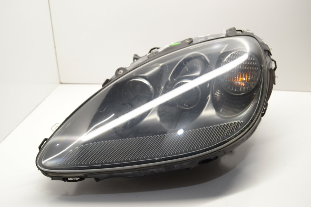2005-2013 Chevy Corvette LH Driver Side Xenon Headlight 20789677  