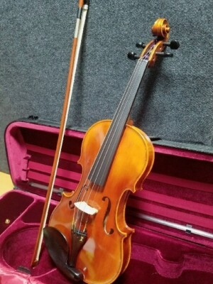 YAMAHA Violin set V10SG 4/4 with Case and Bow and Rosin Expedited