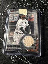 2022Topps Museum Collection Meaningful Materials Relics Luis Robert MMR2-LR /50 