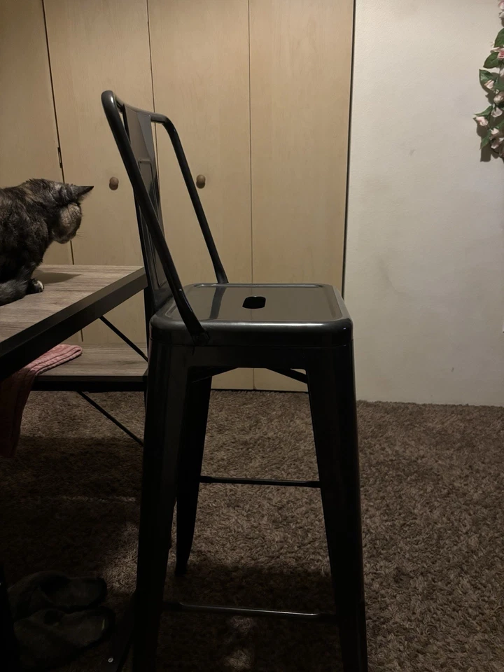 Juego de 4 sillas, muebles no deseados para tu hogar Foto 3 de 4