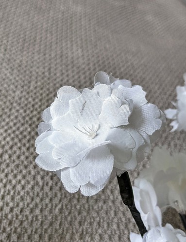 Luce a Ramo di Ramo di Fiori Bianchi, Luci LED Calde con Alimentazione Plug-in - Foto 2 di 5