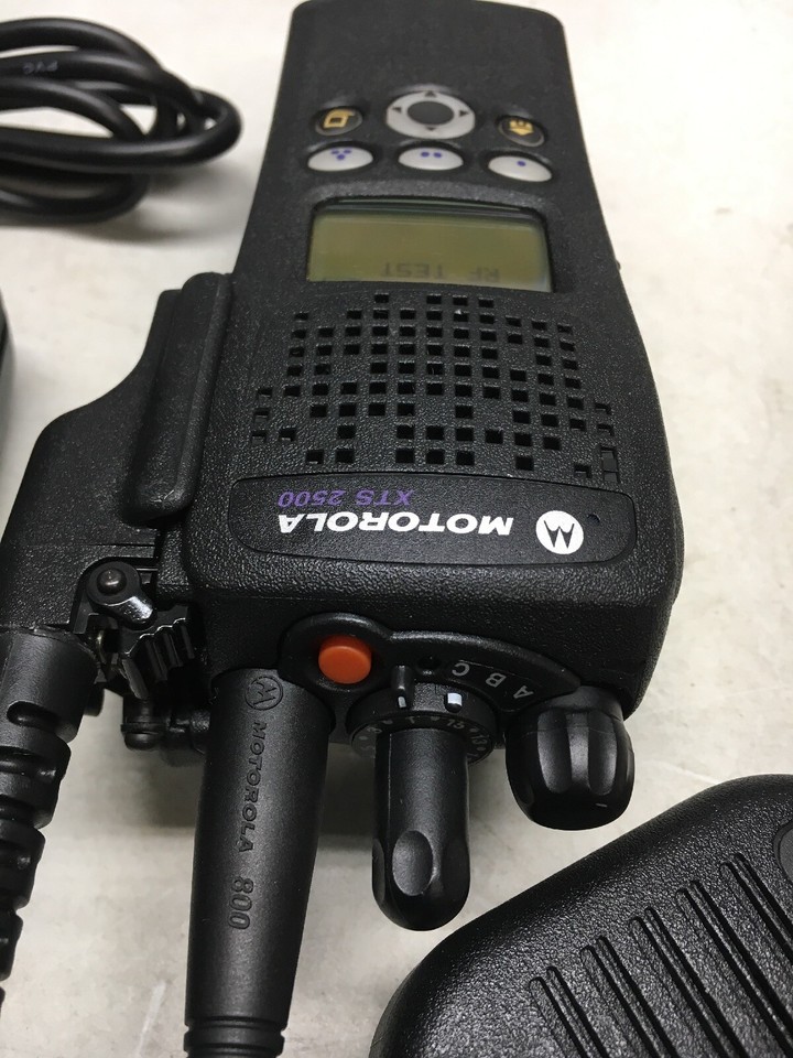 Radio Motorola XTS2500 D'occasion - Numérique, P25, Smartzone 700/800 MHz - Testé Et Fonctionnel