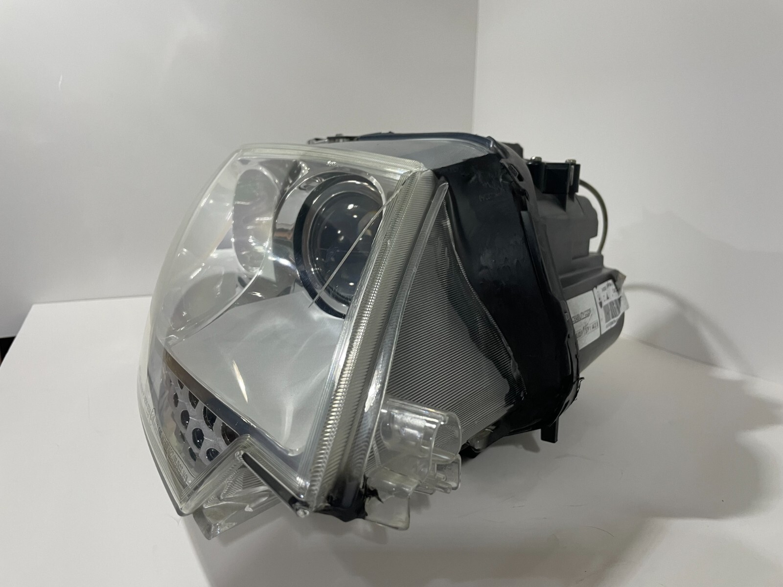 2008 - 2013 MASERATI QUATTROPORTE M139 RIGHT XENON HEADLIGHT COMPLETE 242220 OEM
