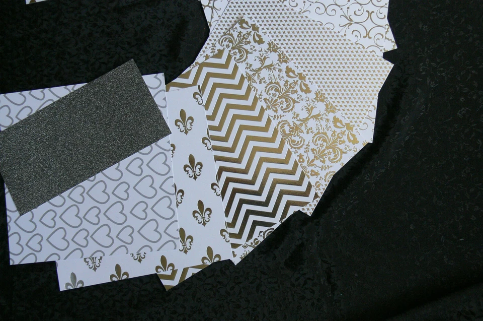 Kit de tarjetas PLATEADO Y BLANCO 12 diseños 9Shiney 3Matt 6"x6" una cara + brillo 6"x3" Foto 2 de 3