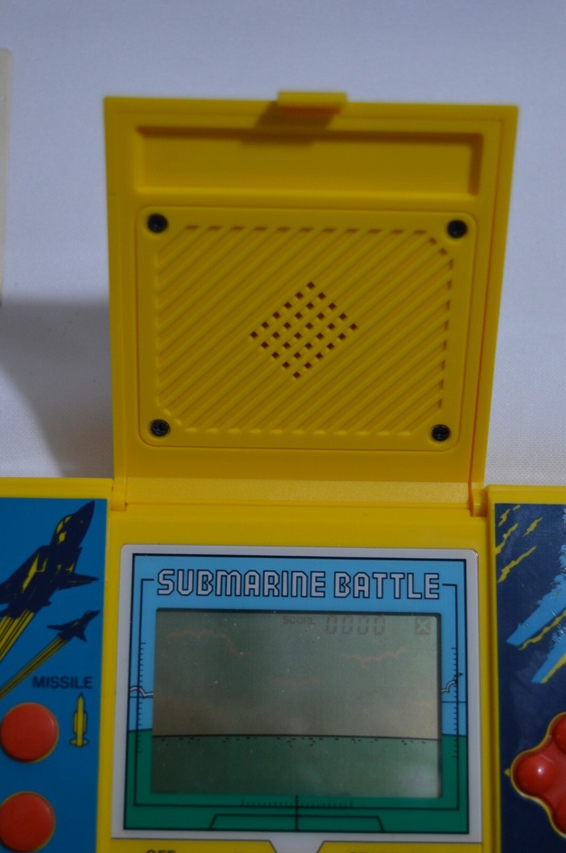 RARE VINTAGE 1985 CASIO CG-330 SUBMARINE ELECTRONIC HANDHELD