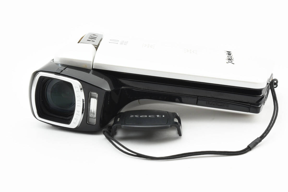 SANYO Xacti DMX-CG11 White Digital Movie Camera used | eBay SANYO Xacti DMX-CG11 White Digital Movie Camera used | eBay