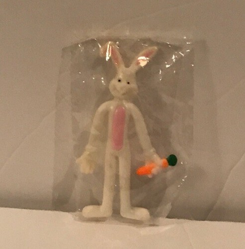 Easter Misc Figures 9 Pieces In Total - Bunnies - Chickens - Carrots Basket - Picture 3 of 10