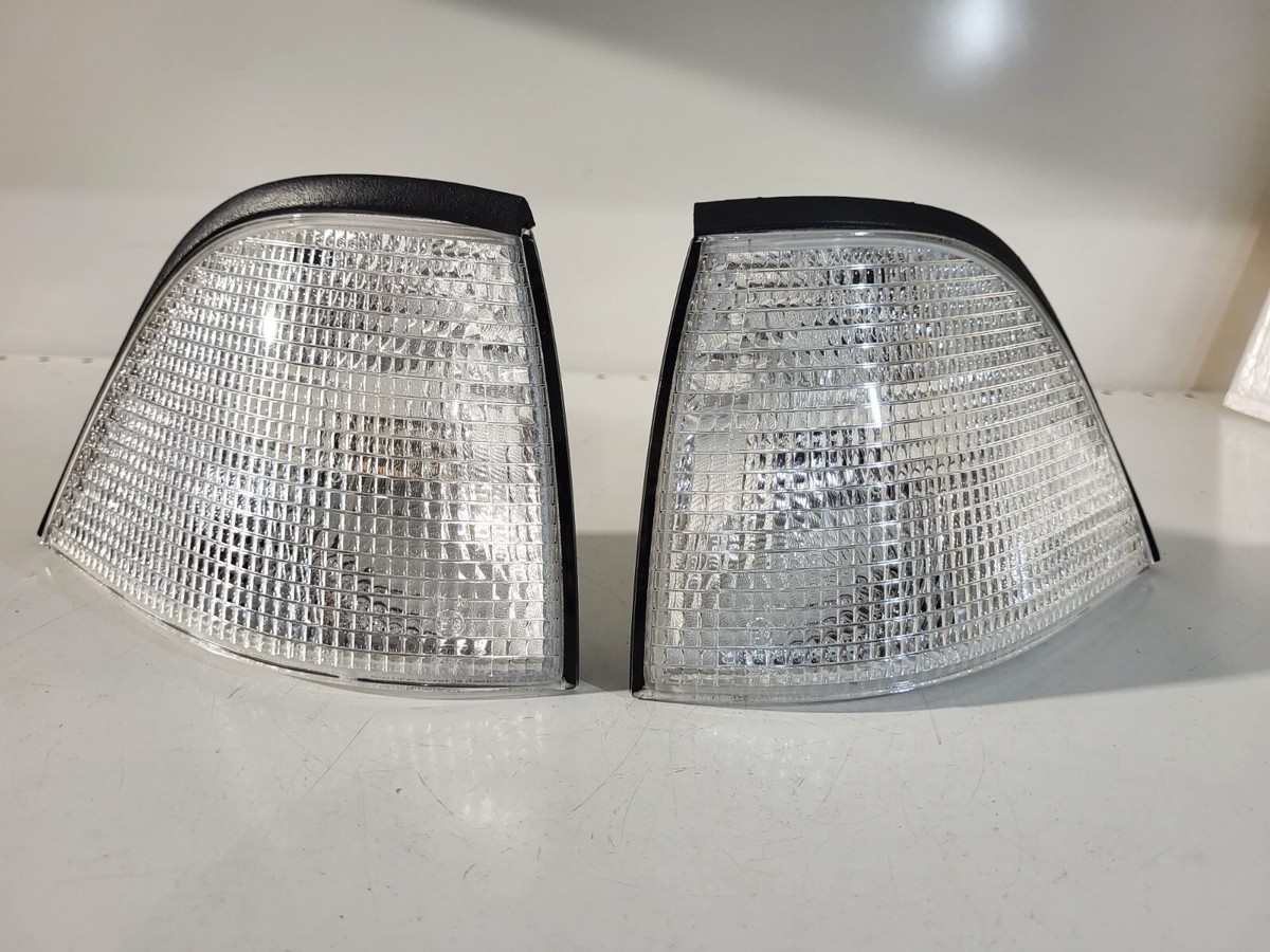 BMW E36 coupe front left, right white turn indicator 82199403093