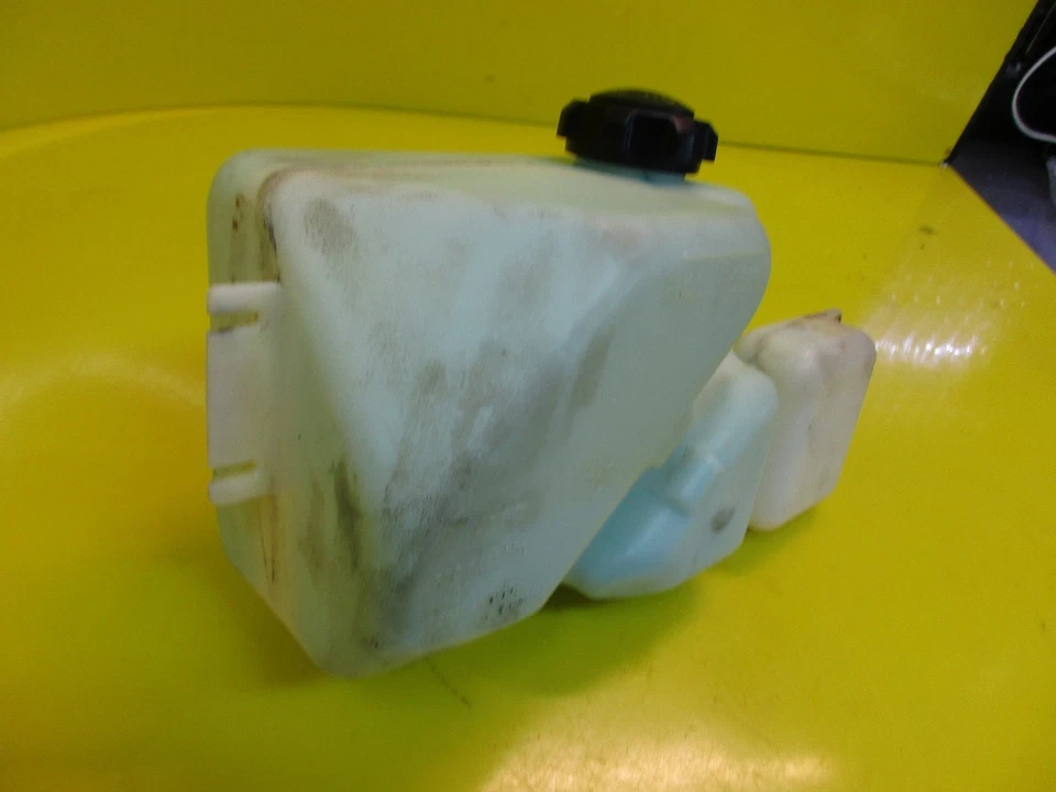 1994 94 SKIDOO SKI DOO FORMULA MACH Z OIL TANK  - Image 3 of 4