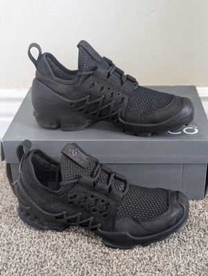 Size 5-5.5 Women's Ecco Biom Aex W Low GTX Black Lace Up Athletic Sneakers