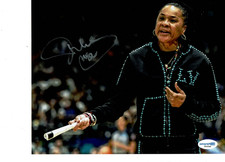 South Carolina  coach Dawn Staley autographed  8x10 on court Photo Certified