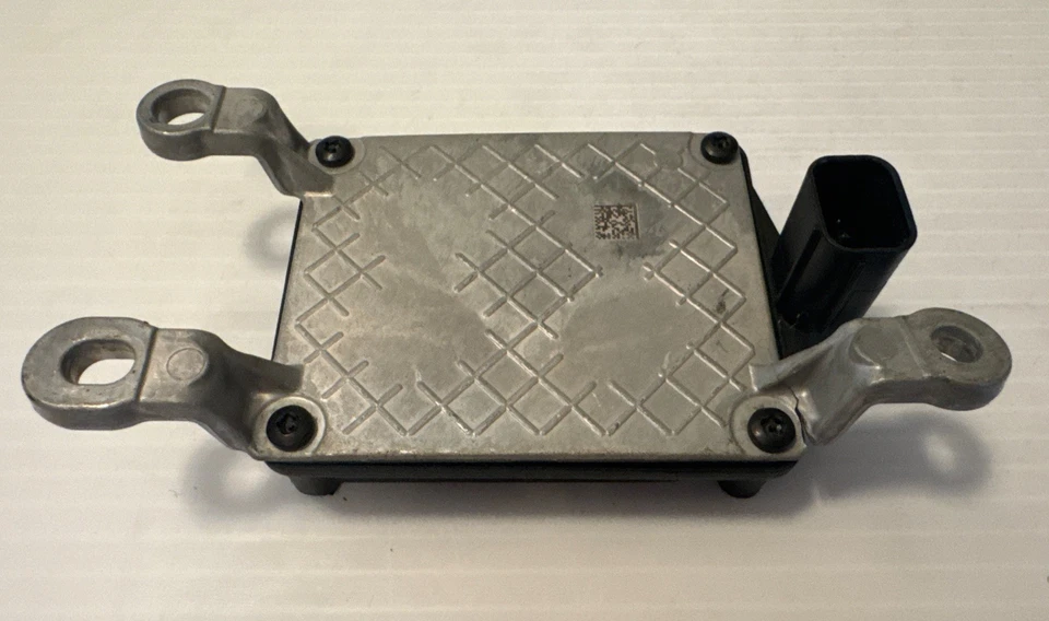 Sensor de distancia de control de crucero Nissan Murano 2019-2024 28438-9UF8A OEM K0116 Foto 2 de 4