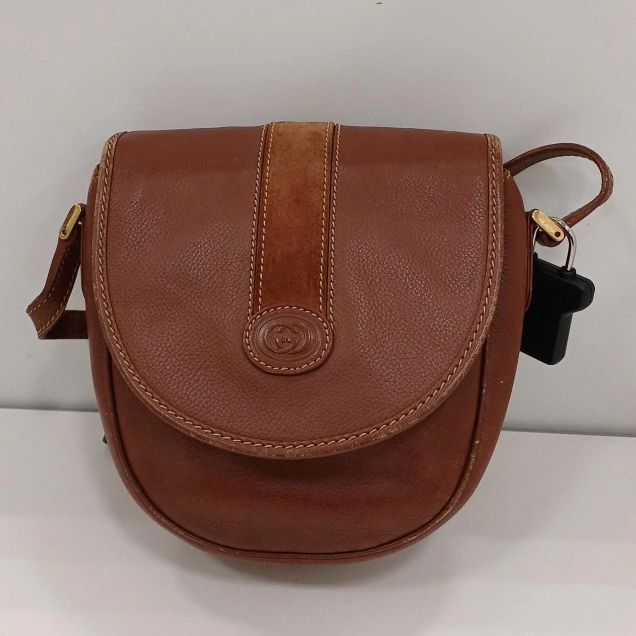 Gucci — GUCCI Brown Shoulder Bag 7.8 inch