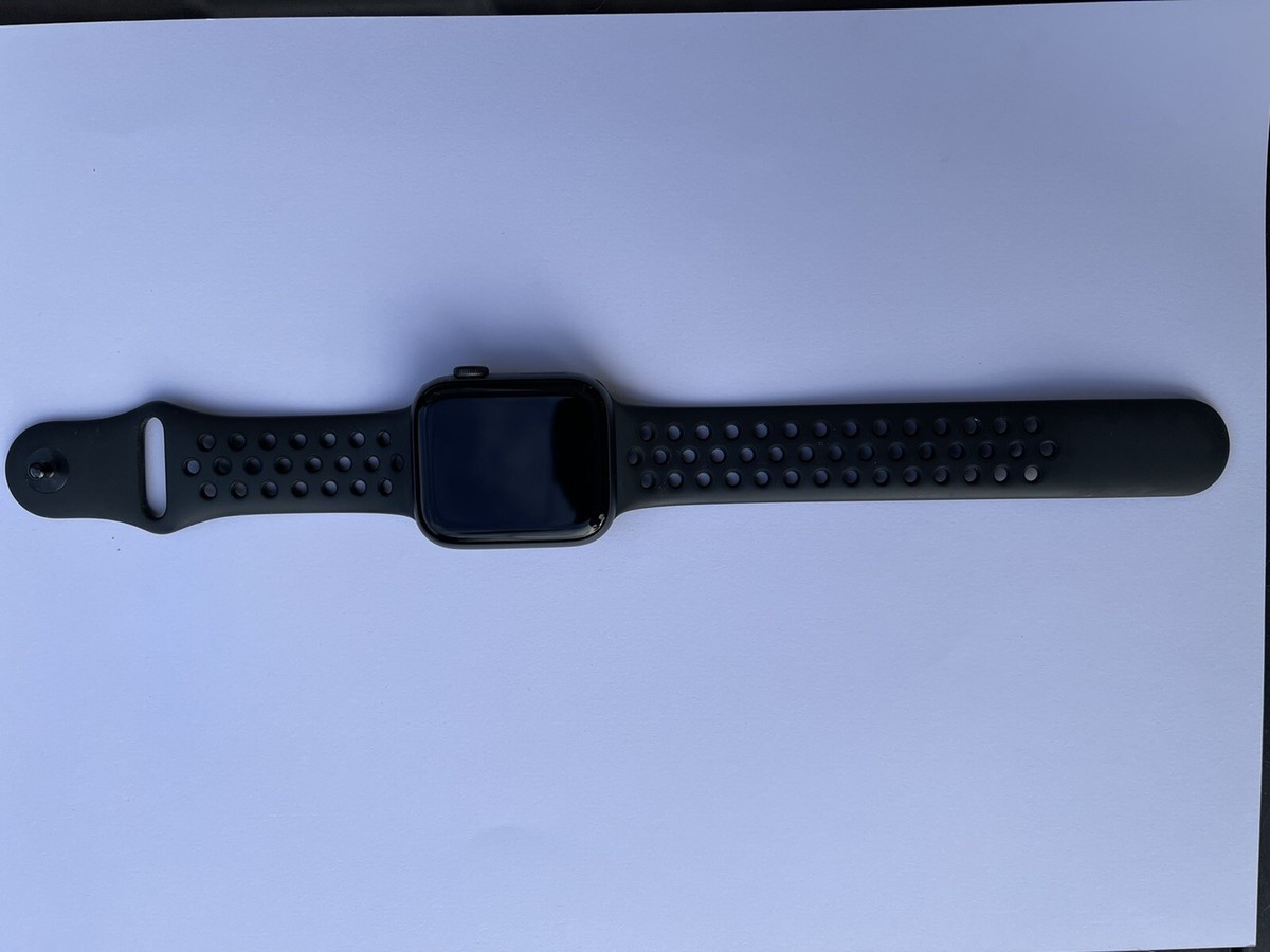 nike apple watch series 4 44mm cellular