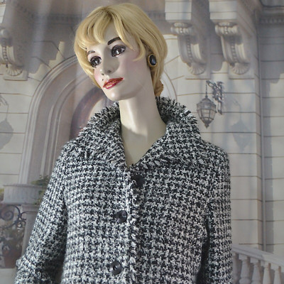 Saks Fifth Avenue Real Clothes Blazer Size 8 P Black and White Fuzzy Houndstooth