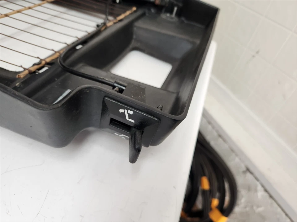 84-88 Corvette C4 Seat Frame Assembly STANDARD USED Right Passenger NICE USED - Изображение 3 из 4