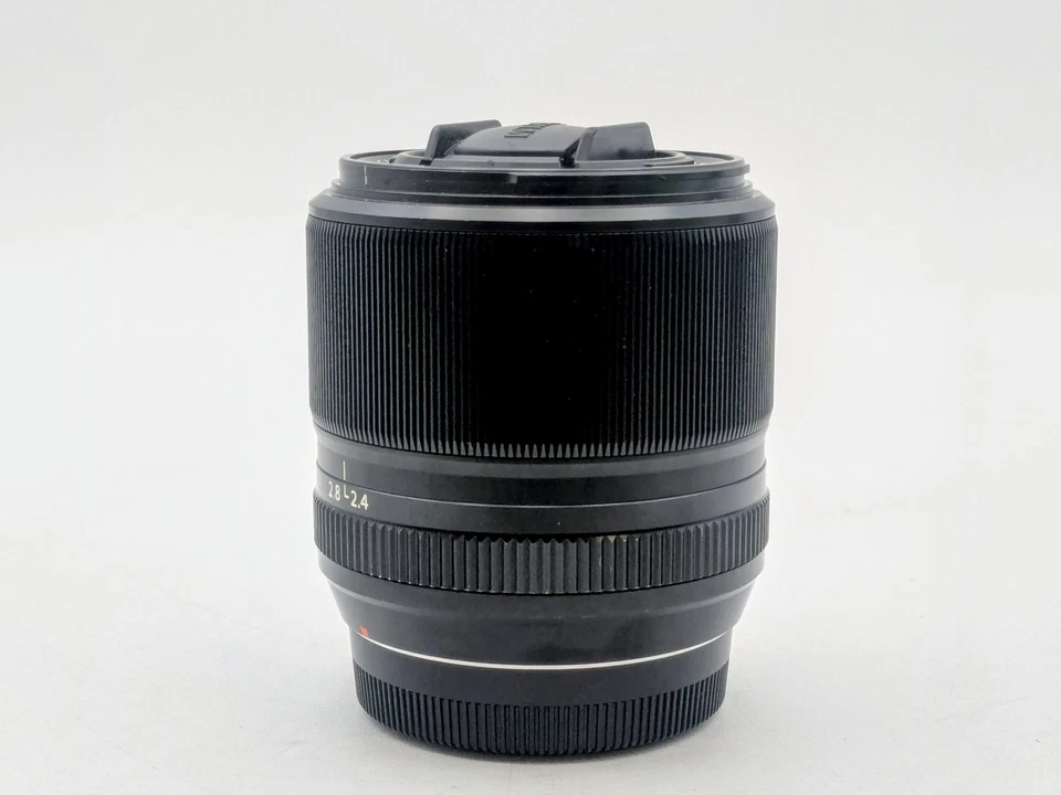 FUJIFILM XF 60mm f/2.4 R Macro Lens w/ lens hood - Image 3 of 4