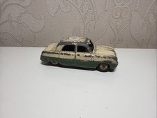 VINTAGE DINKY TOYS #162 FORD ZEPHYR MK1 SALOON CAR DIECAST 1956 GREEN/CREAM GOOD