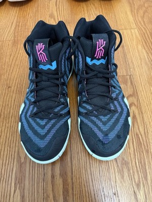 Kyrie 4 80 s Decade Size 10 Men s In Excellent Condition