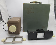 Vintage Minolta Mini Slide Projector Kit w/ Autochanger Original Case Works