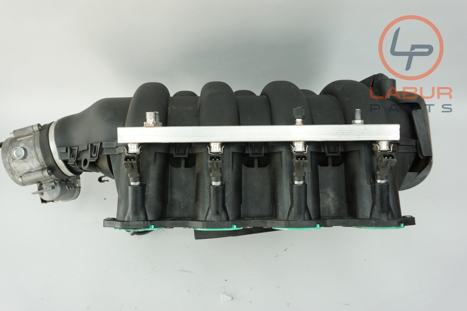 M139 04-08 Maserati Quattroporte Engine Air Intake Manifold Assembly Z7074