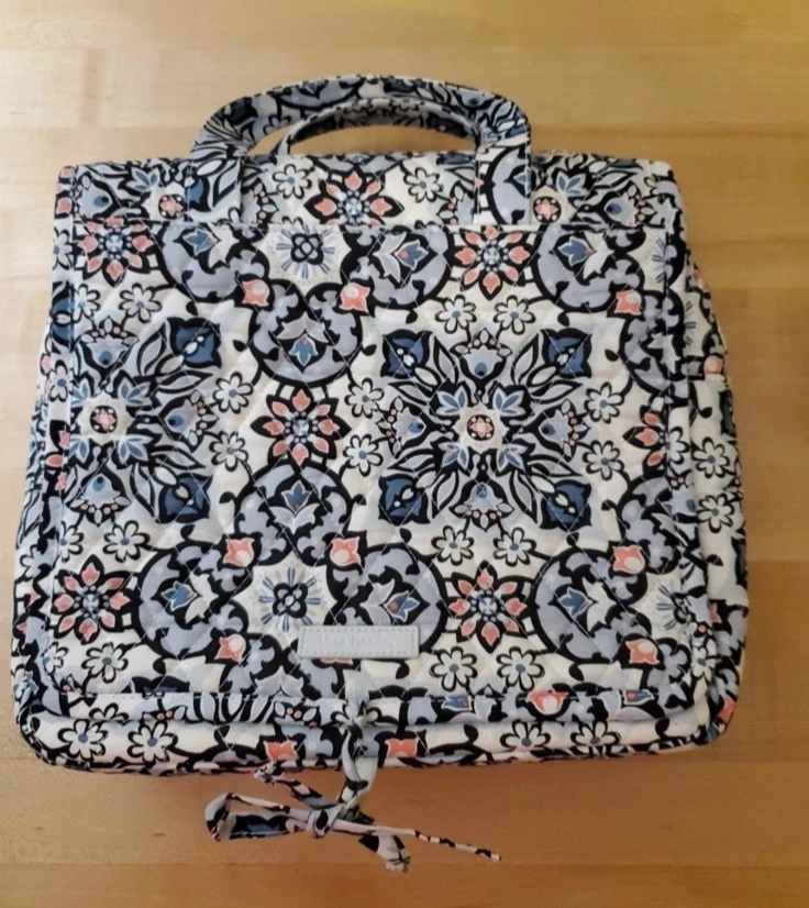 Vera Bradley Small Hanging Organizer Lisbon Medallion Travel Accessory Bag-NWT