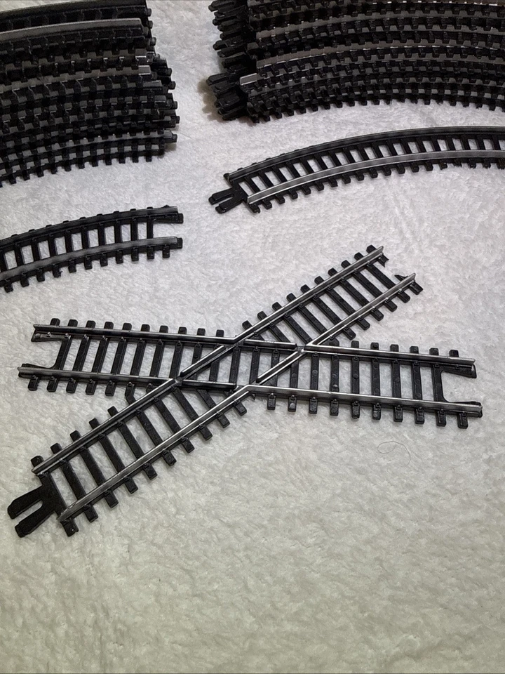 ATLAS HO SCALE TRAIN TRACKS  23 Pieces Curve , Cross - Image 3 of 4