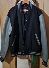 A Collection of Branded Mens/Womens Cloths Various Sizes
