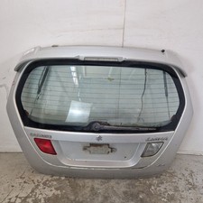 Porte arrière et accessoires Suzuki LIANA