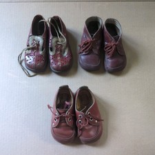 3 Paar Vintage M&auml;dchen Schuhe Baby 1950er bis 1970er rot Leder, alt. Kr&uuml;mel