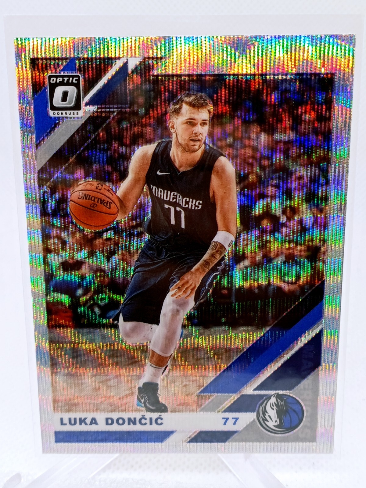 2019-20 Donruss Optic #16 Luka Doncic Silver Wave Prizm Dallas Mavericks