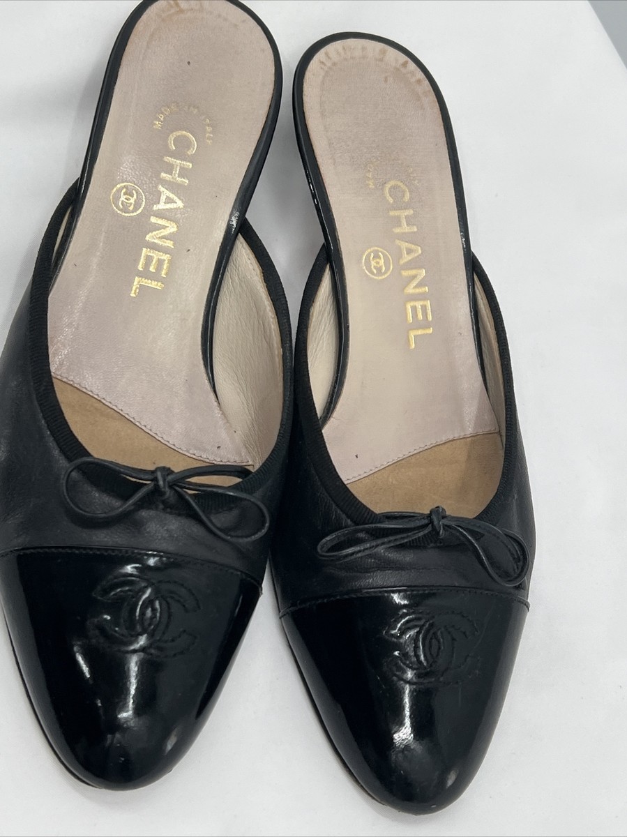Chanel Women's Mules Black Patent Leather Ballet Slides Sandals