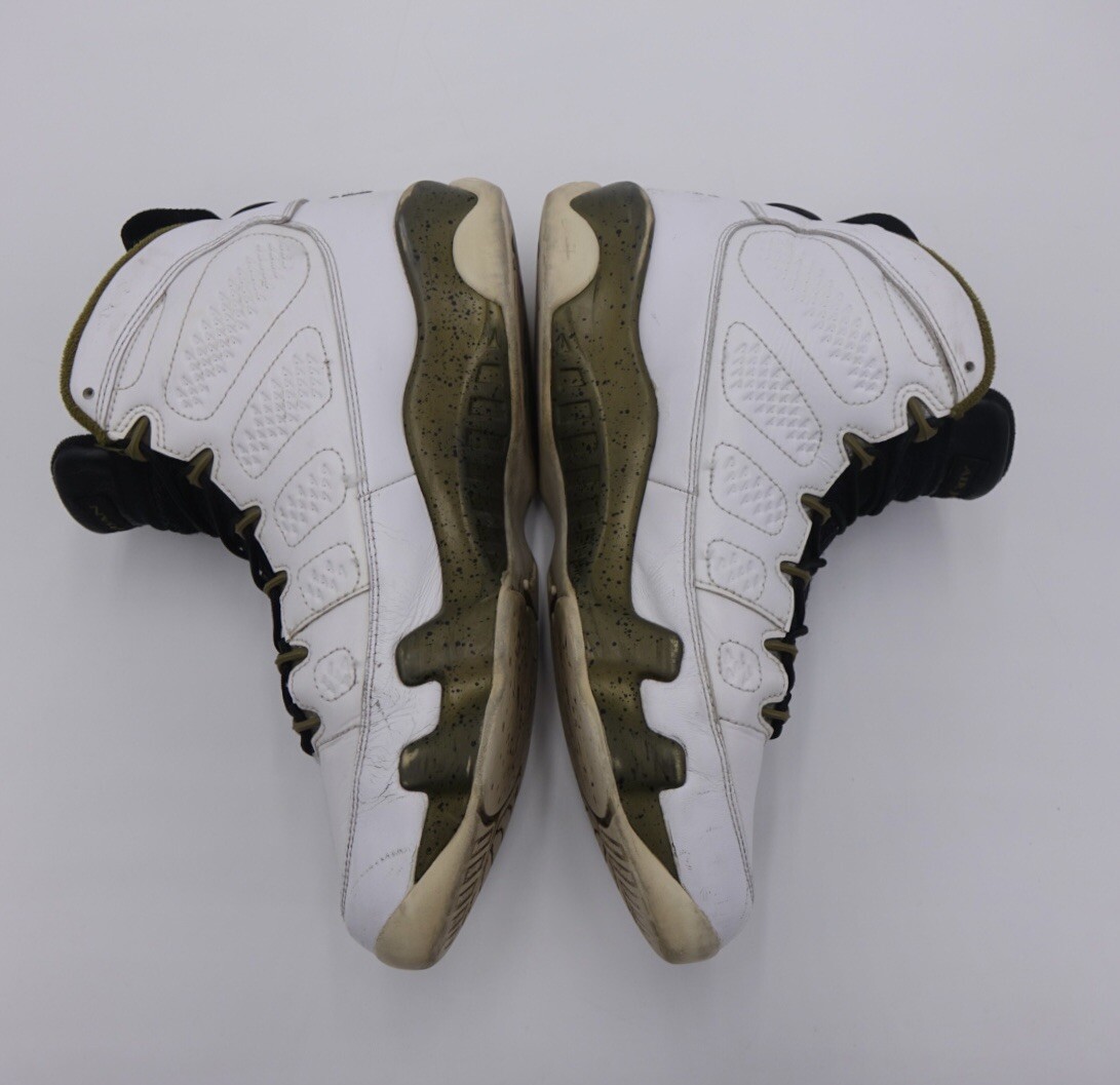 Size 9.5 - Jordan 9 Retro Statue 2015 | eBay display picture 3