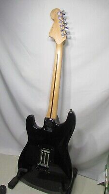 Fender Squier 20th Anniversay Stratocaster electric guitar Fender Squier 20th Anniversay Stratocaster electric guitar