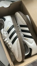 Samba Adidas Unisex Size 7 Men And 5/5.5 Women. 100 Free Delivery.Never Wore It