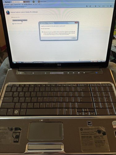 HP Pavilion dv7-4051nr 17.3in. (500GB, AMD Phenom II, 1.6GHz, 4GB)... - Picture 2 of 11