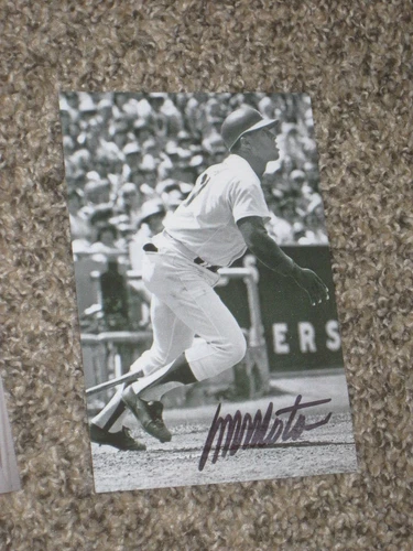 Los Angeles Dodgers MANNY MOTA Signed 4x6 Photo MLB BASEBALL AUTOGRAPH