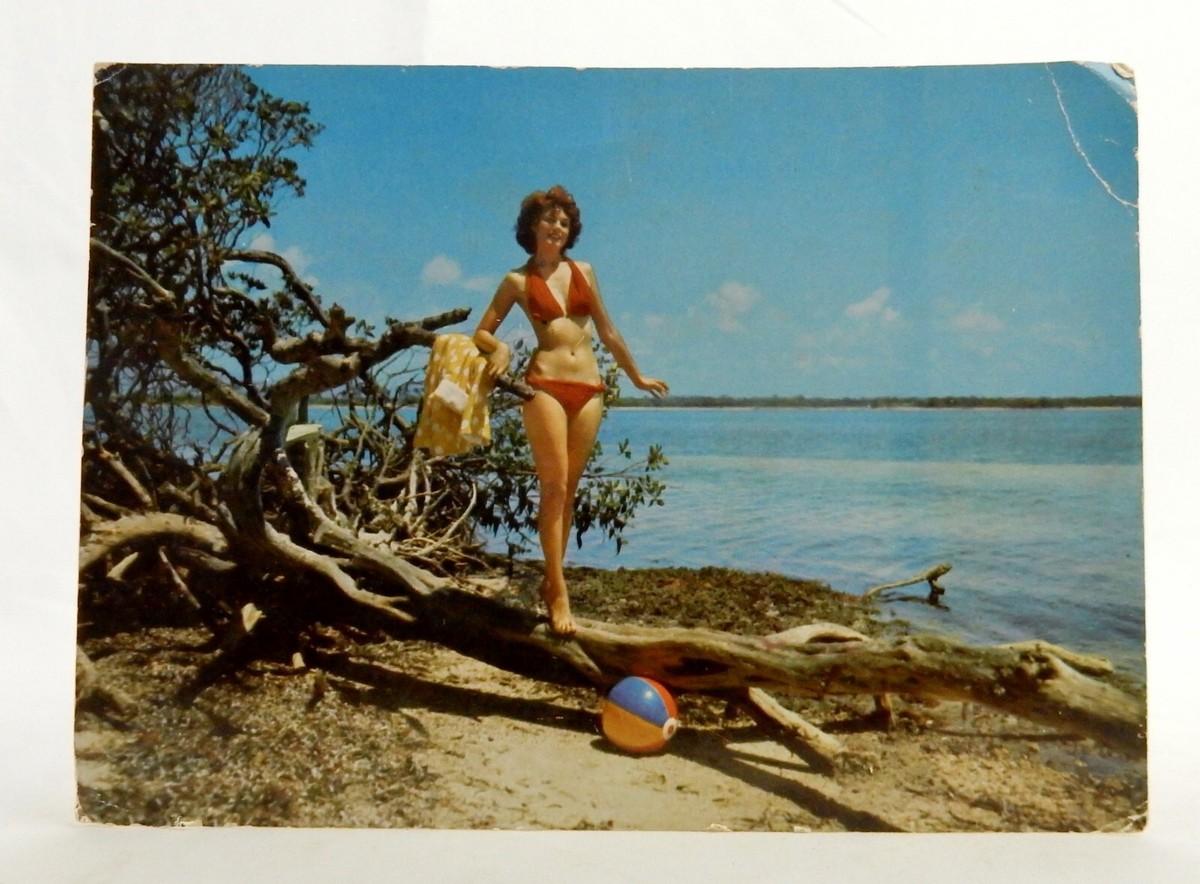 Jumbo 9x7 Vintage Kodachrome Post Card, Florida Beach Ball Bikini