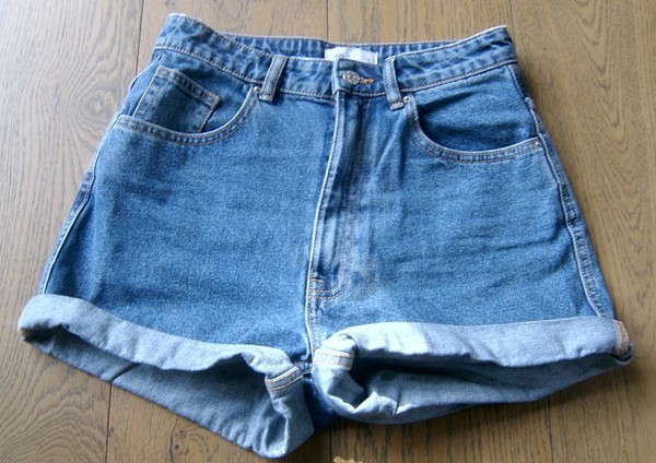 ZARA LADIES Denim Shorts High Rise Size 6